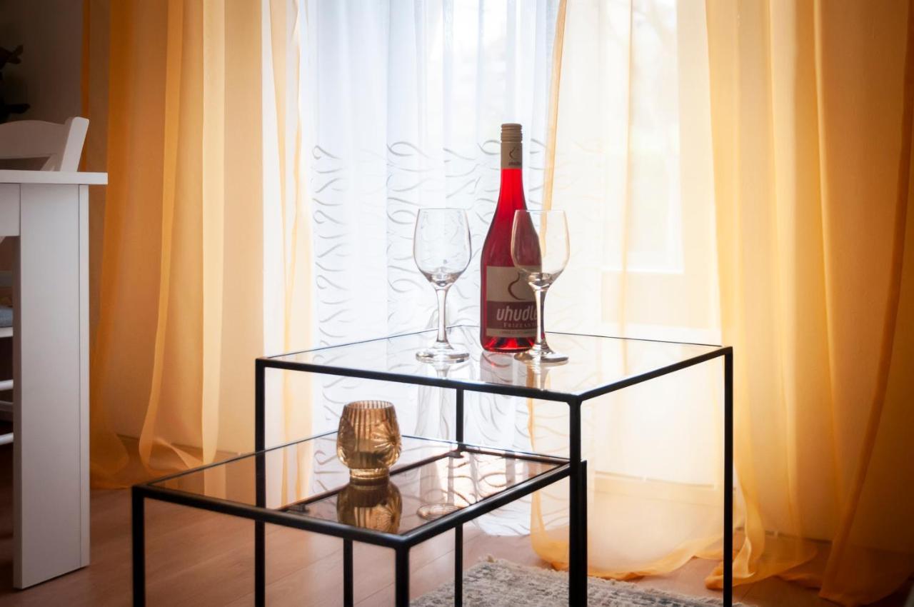 Apartment Roze Ровинь Экстерьер фото